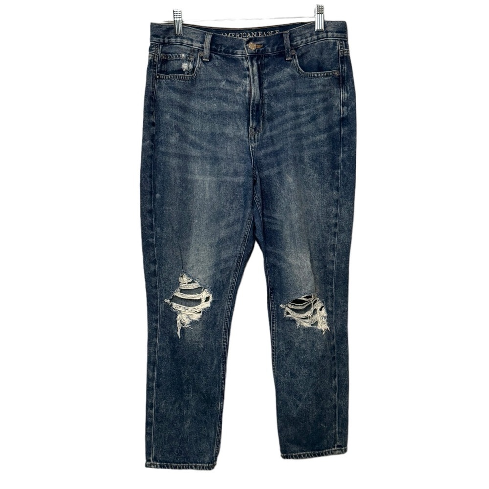 American Eagle Mom Jean distressed denim jeans women’s 10 short